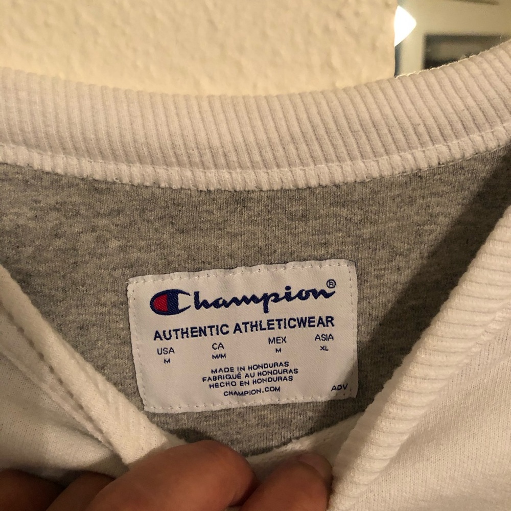 Vintage champion white crewneck sweater